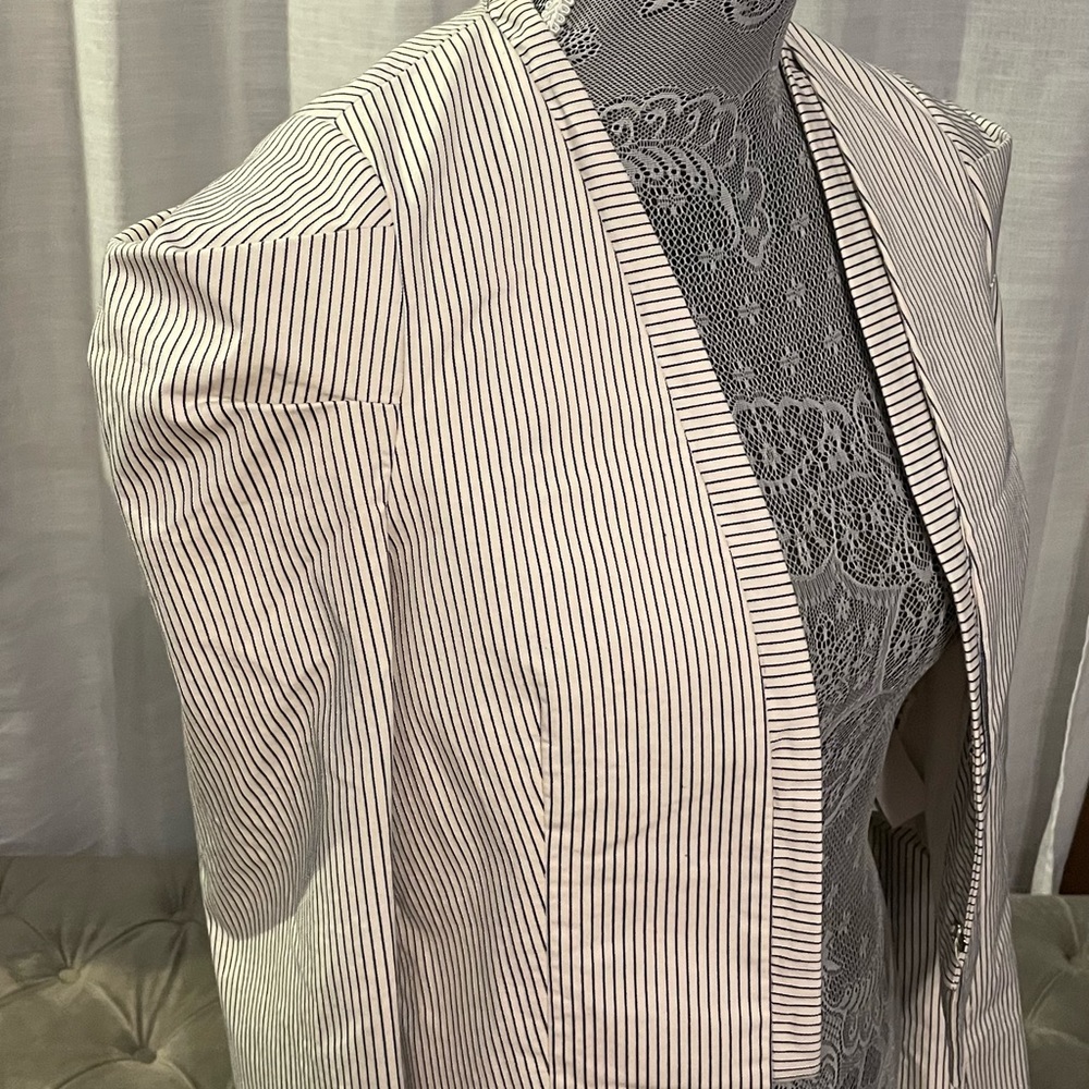 Zara Basic Cropped Jacket - image 5